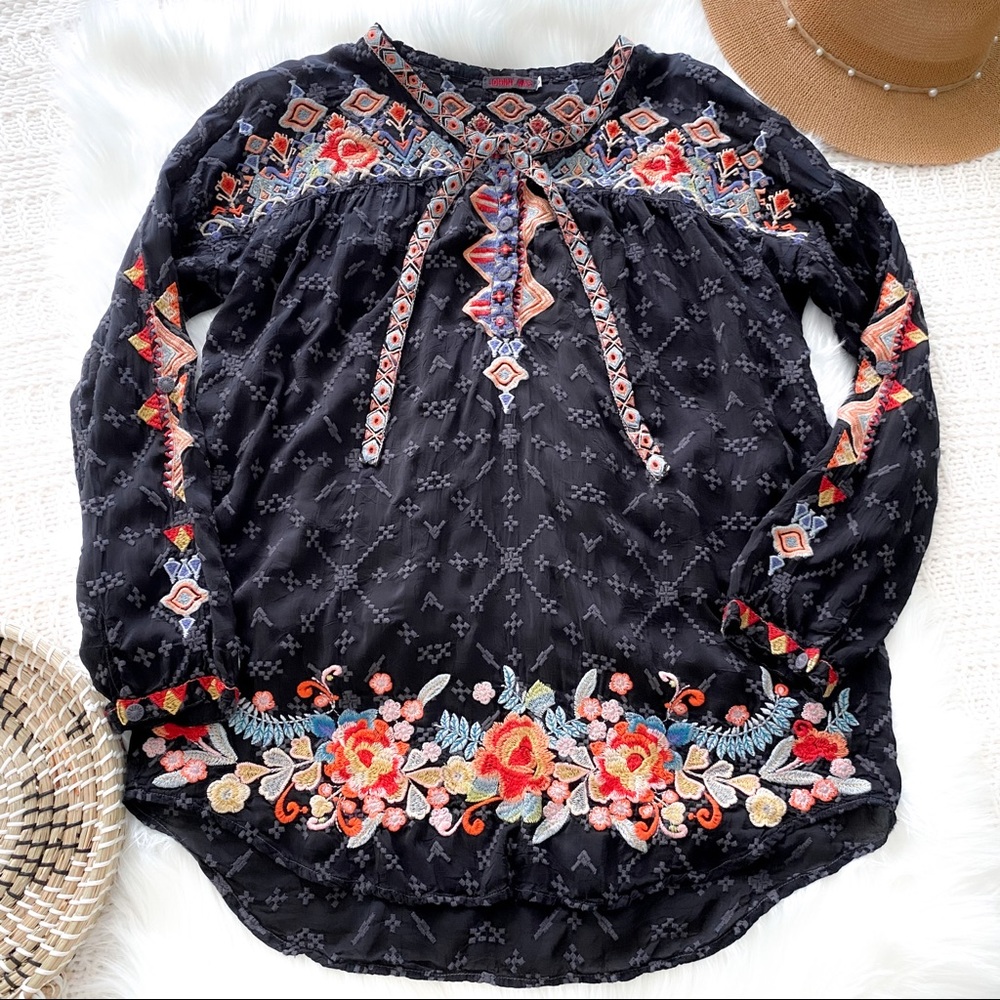 Johnny Was Black Floral Embroidered Long-Sleeve Blouse